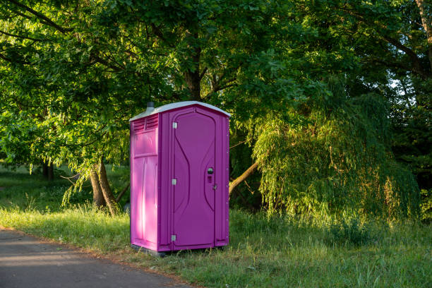 Best Porta potty delivery and setup  in Baldwyn, MS